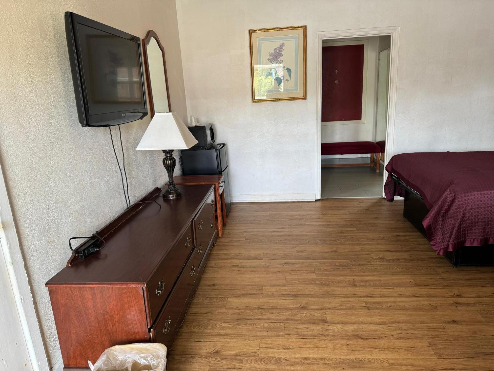 Travel Inn By Oyo Danville Us-29 מראה חיצוני תמונה