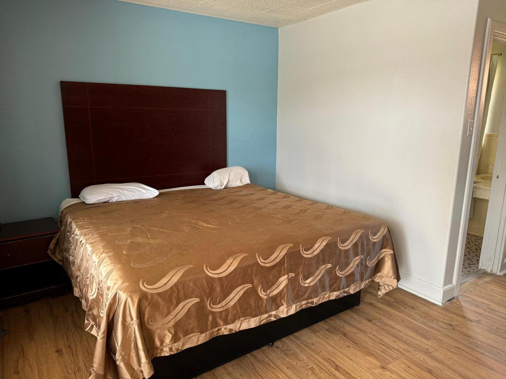 Travel Inn By Oyo Danville Us-29 מראה חיצוני תמונה
